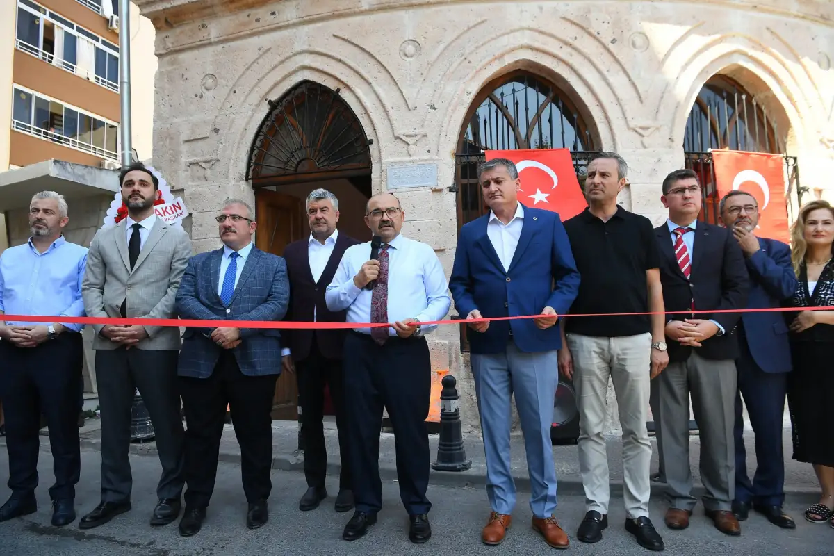Balıkesir’de Karesi Bey Türbesi açıldı